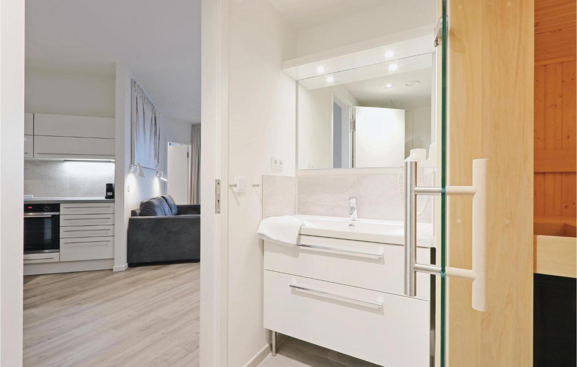 Lovely Apartment In Luebeck Travemuende With Sauna Lübeck Exterior foto